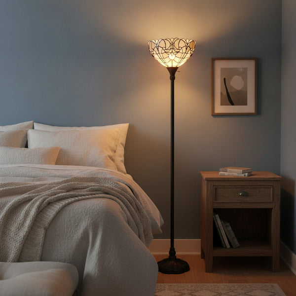 Warm, flattering light