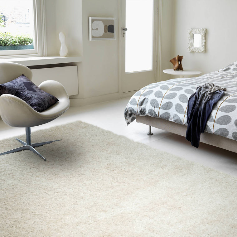 A deep shaggy pile — Shaggy Polyester Living Room Rug — Payton