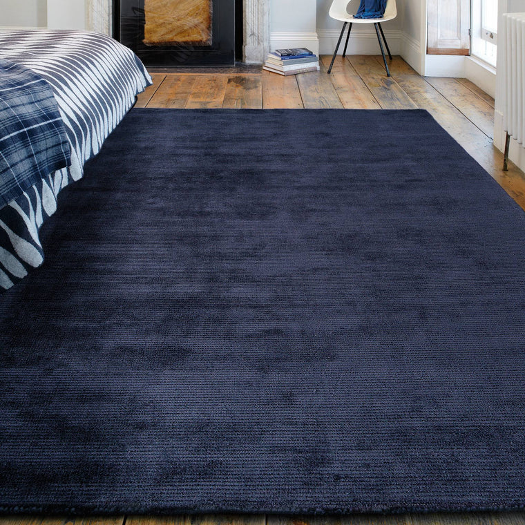 A viscose sheen — Viscose Living Room Rug — Hand Woven, Reko