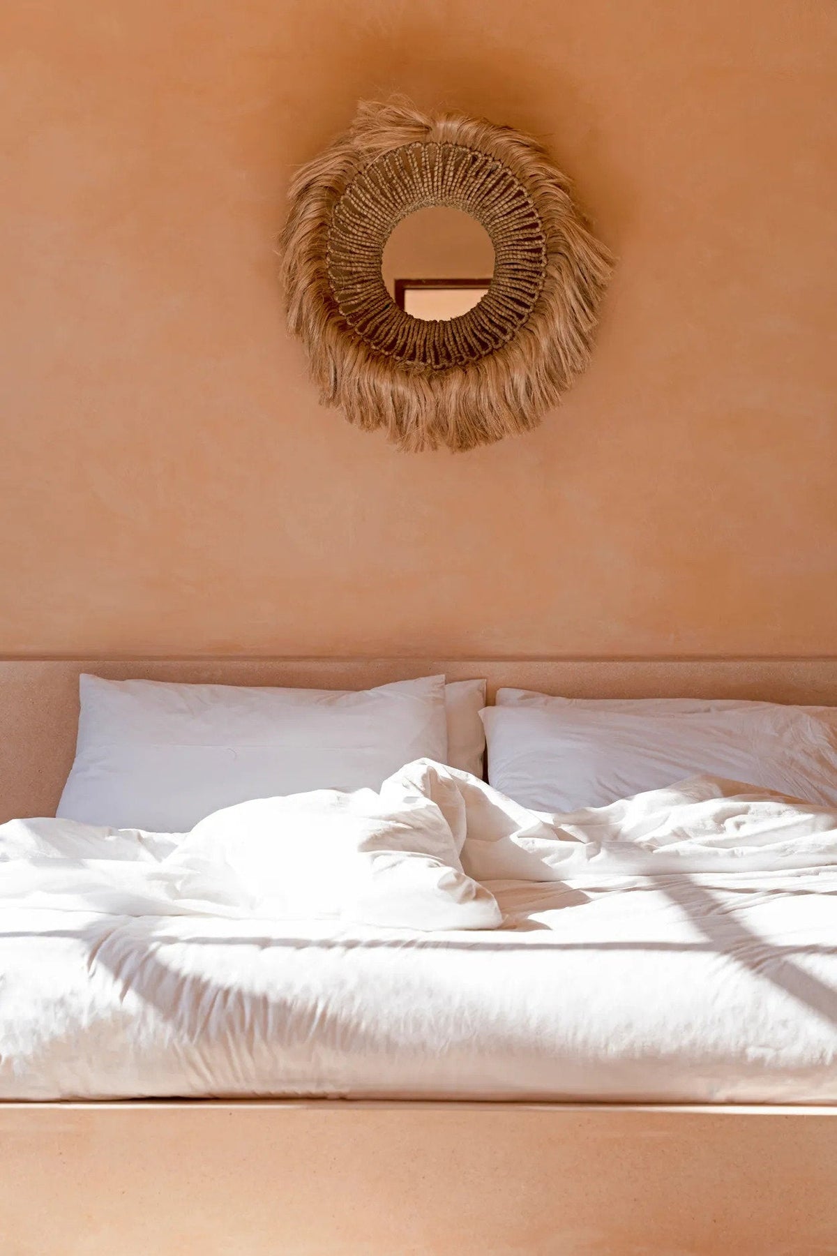 The Abaca Solomon Mirror