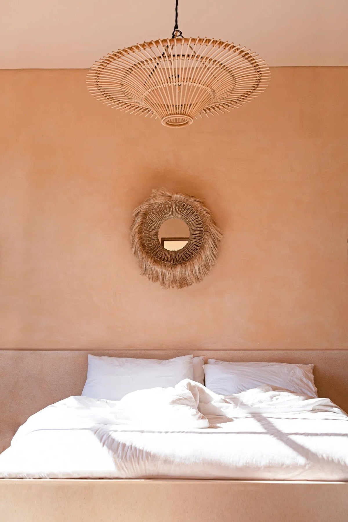 The Abaca Solomon Mirror