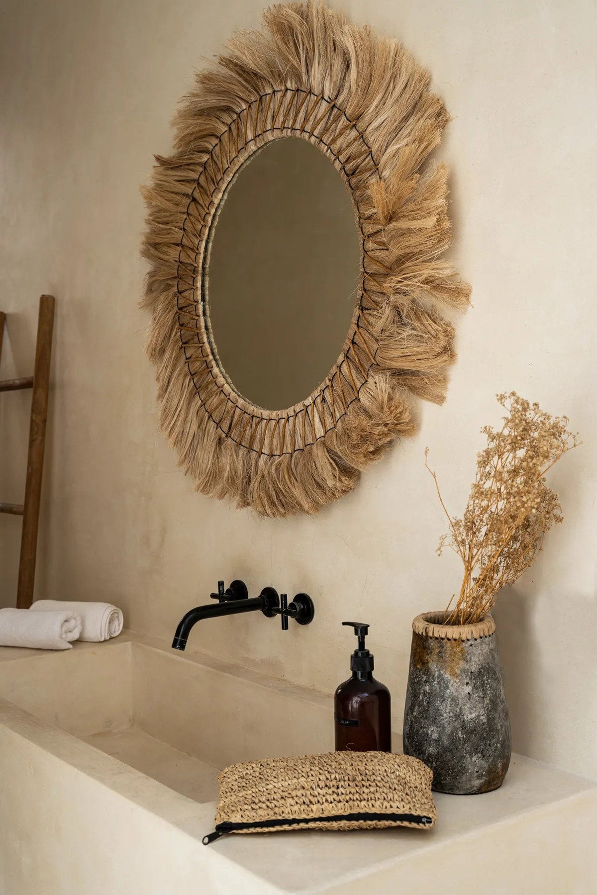 The Pretty Blonde Mirror