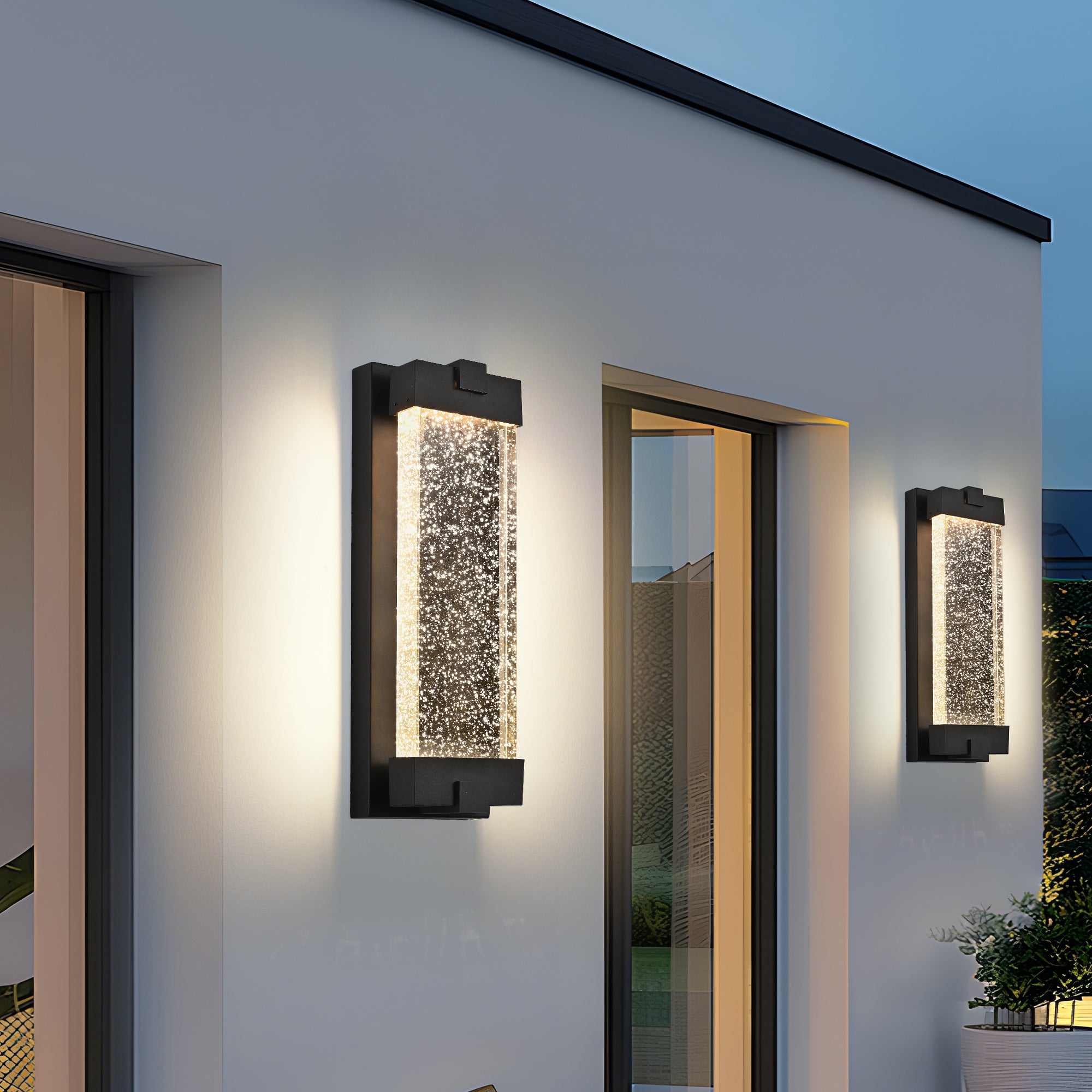 19"(H) Black Aluminum Finish Outdoor Wall Light Fixture