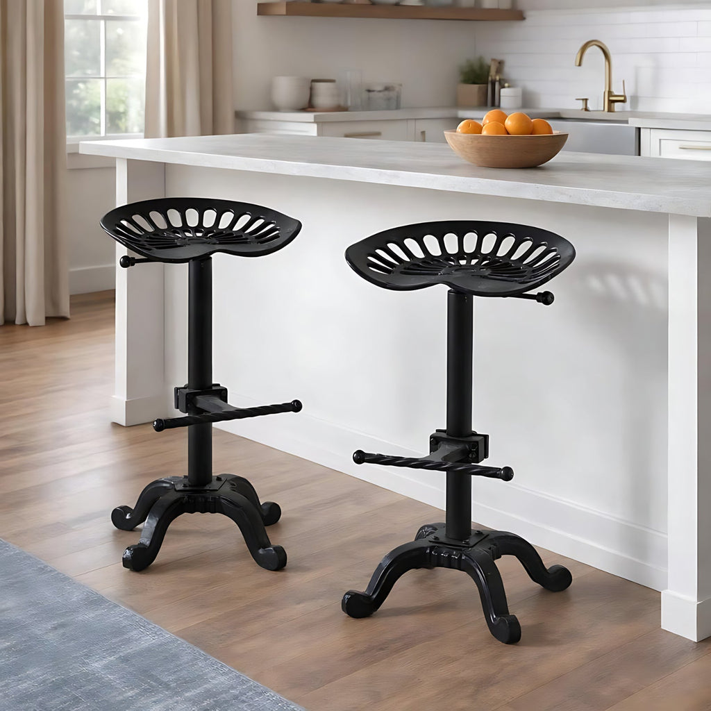 Fender Adjustable Tractor Stool