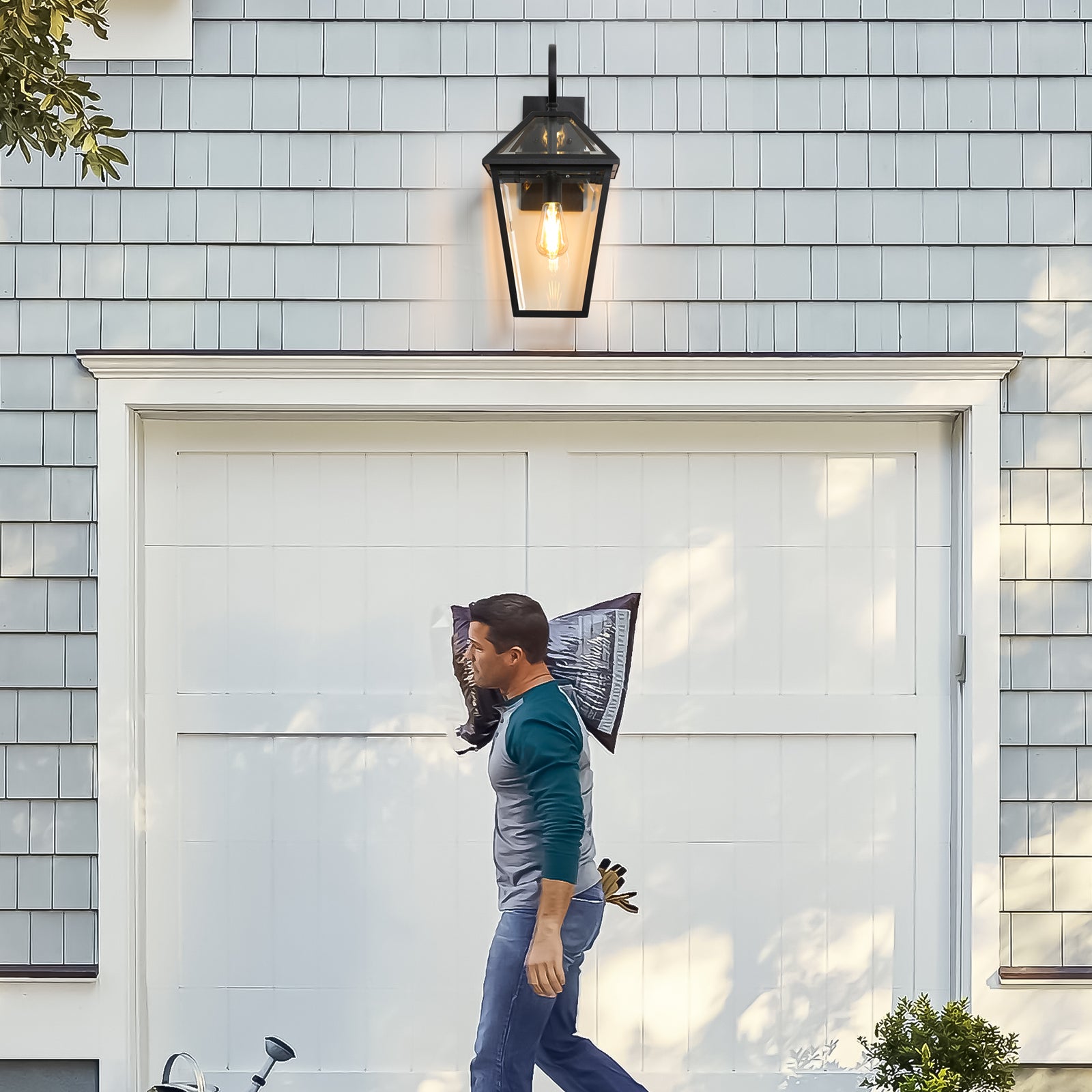 21"(H) 1-Pack Outdoor Wall Lantern Light Light Fixture