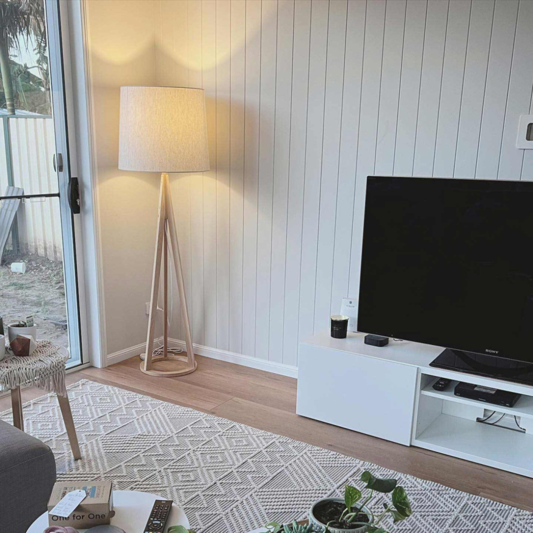 Airam Wooden Floor Lamp