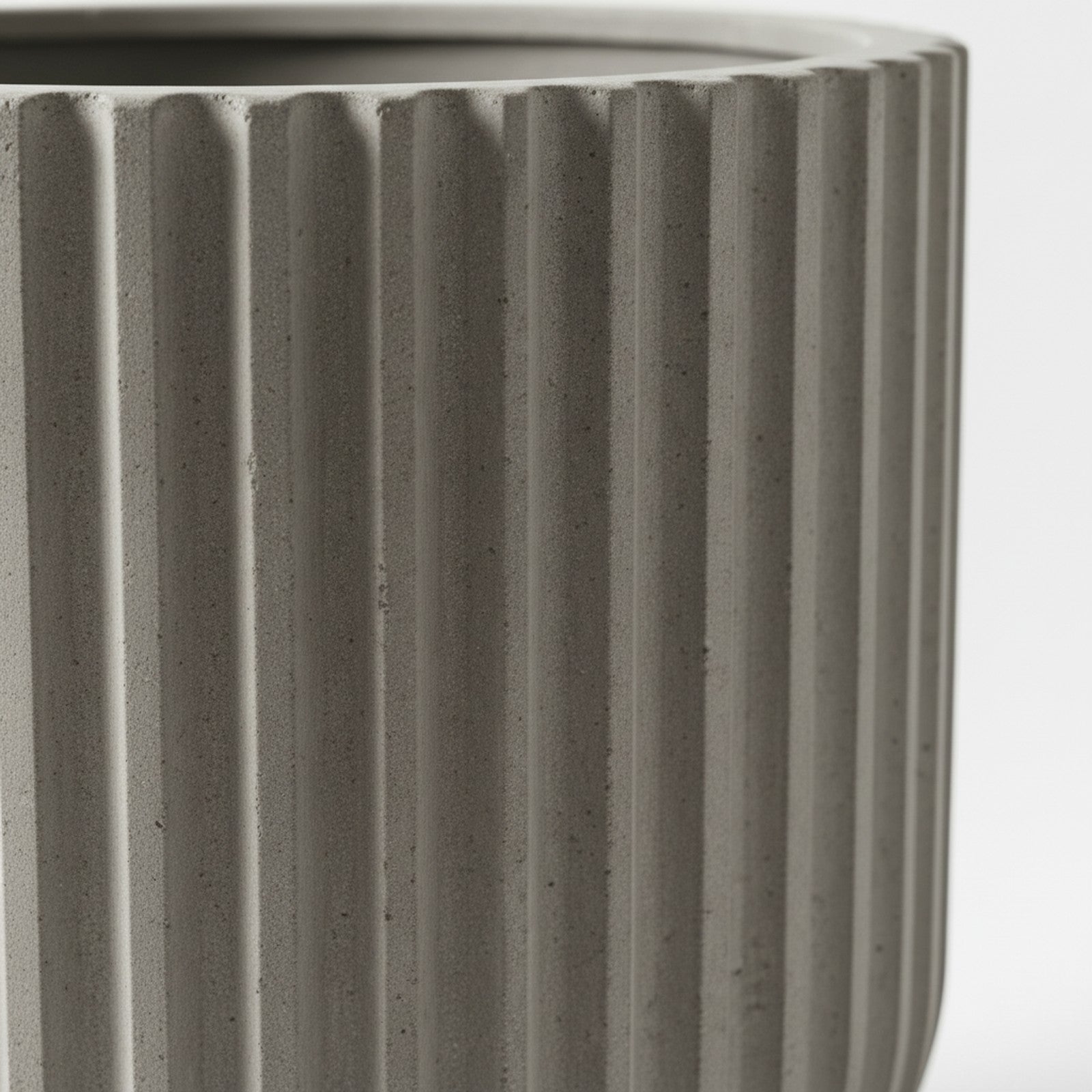Concrete Ribbed Cylinder Planter - Detail
