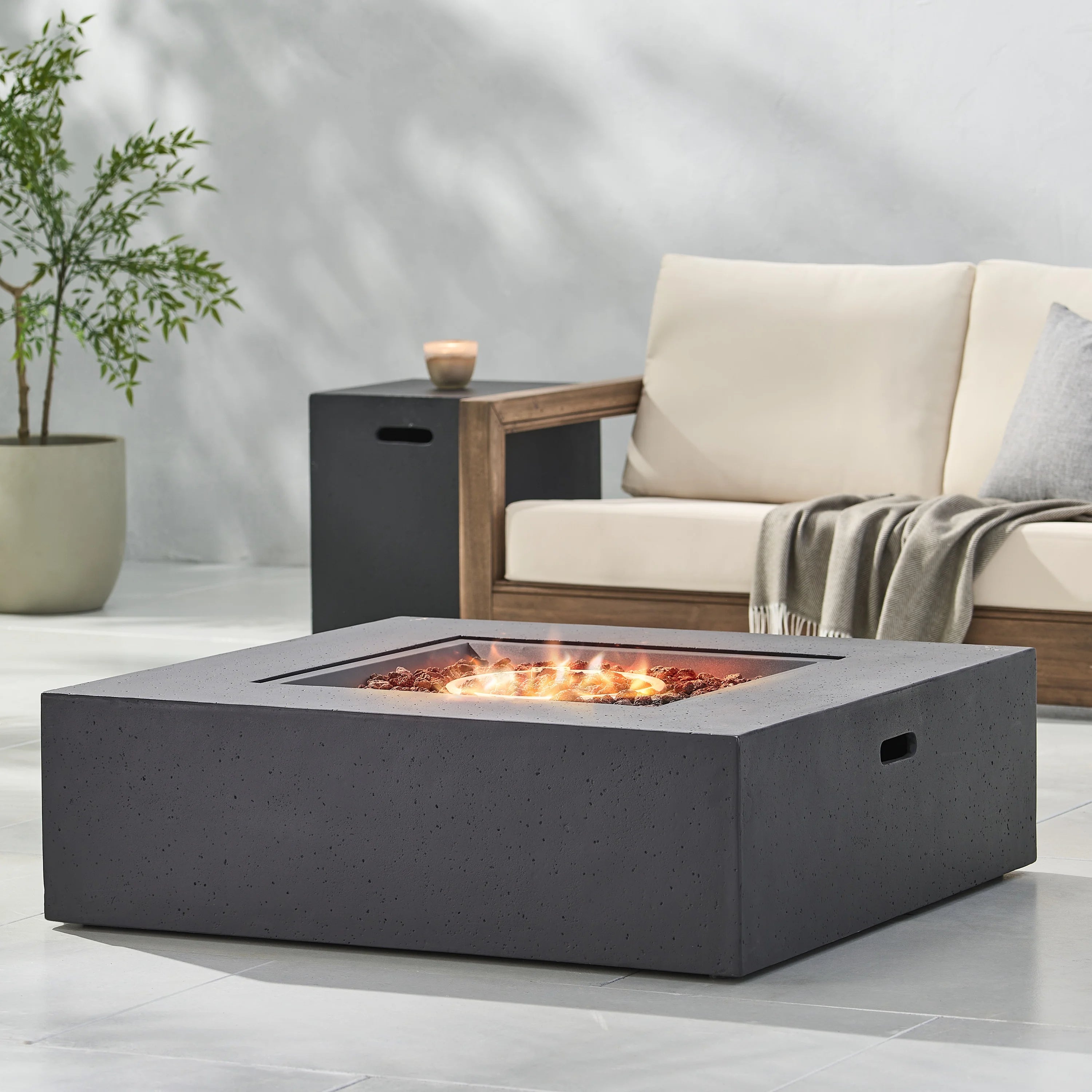 Outdoor 50000 BTU Propane Fire Pit