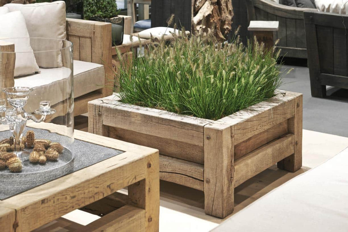 Square coffee table