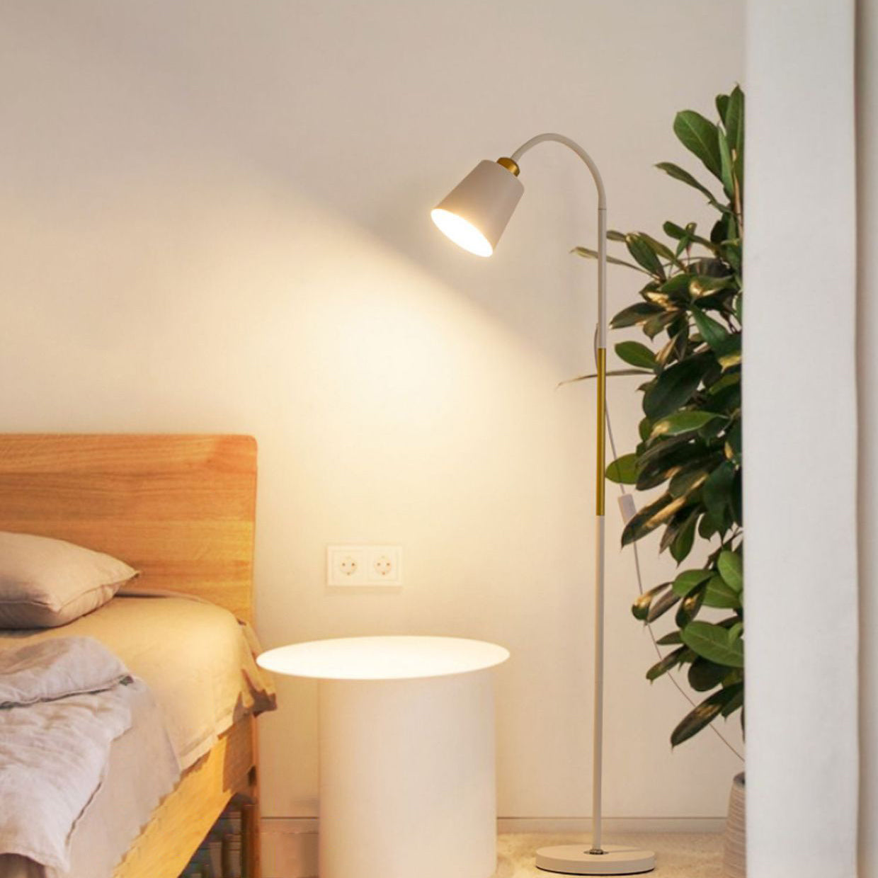 Minimalist Floor Lamp with Round PVC Shade
