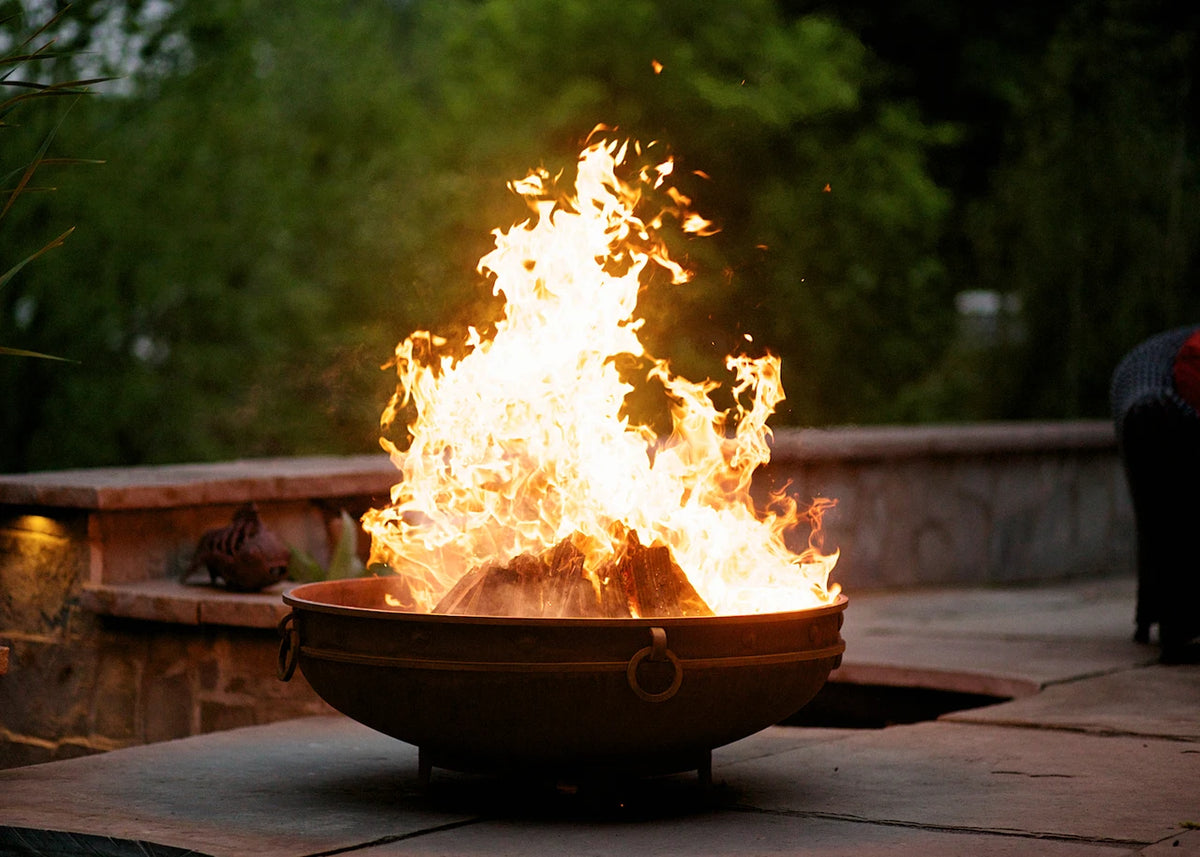 Fire Pit Art Emperor 37" Steel Fire Pit