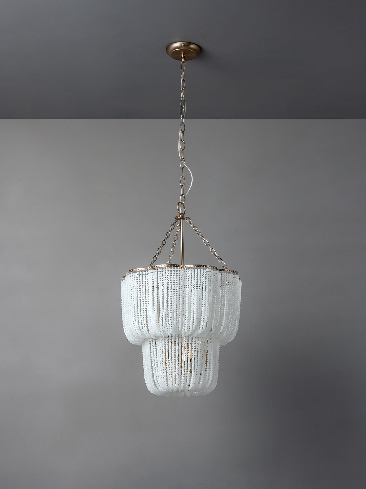 Pello - Chandelier with 4 White Wavy Shades