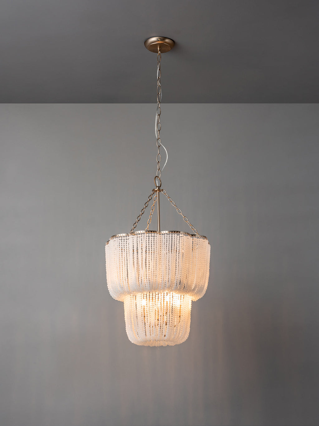 Pello - Chandelier with 4 White Wavy Shades
