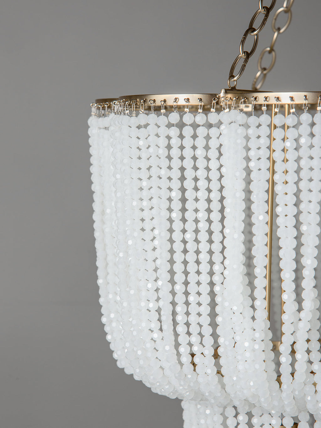 Pello - Chandelier with 4 White Wavy Shades
