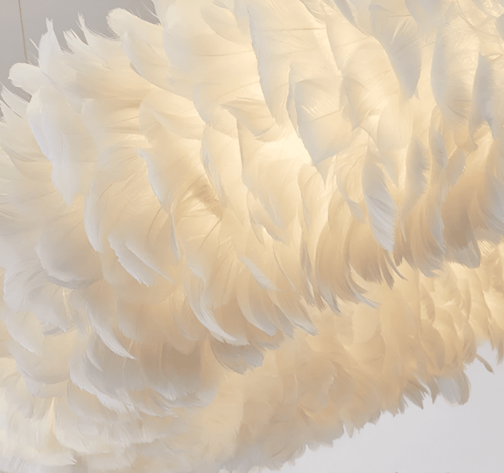 CircPlume Ceiling Lamp - Luxury Round Ceiling Lamp with White Feathers
