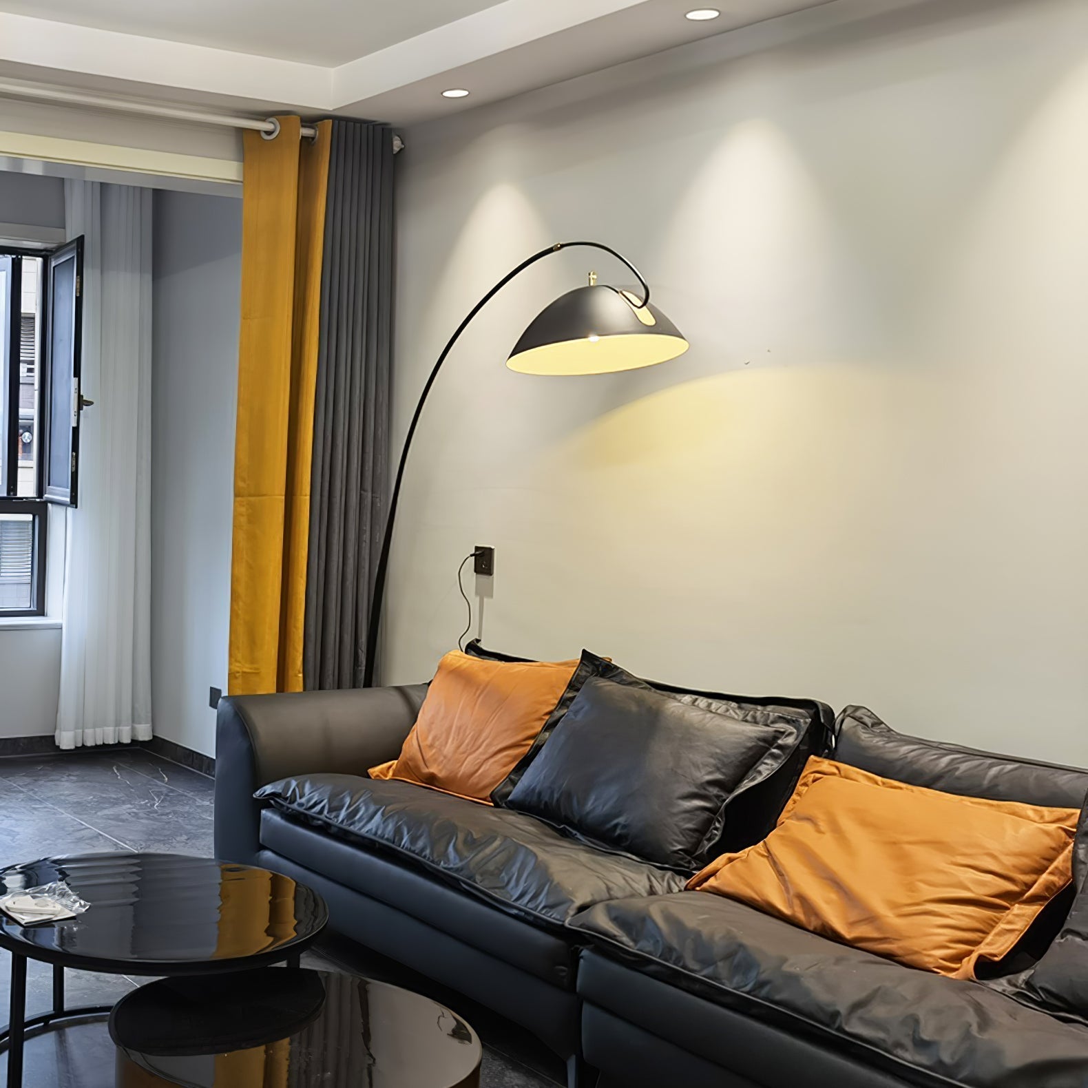 Frische Arc Floor Lamp