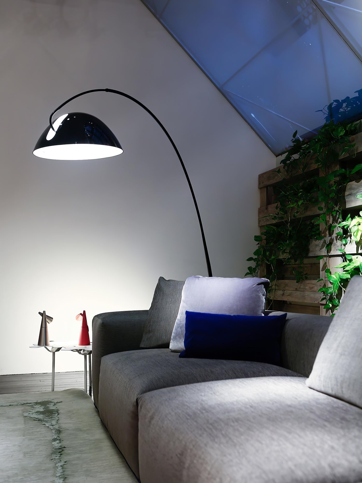 Frische Arc Floor Lamp