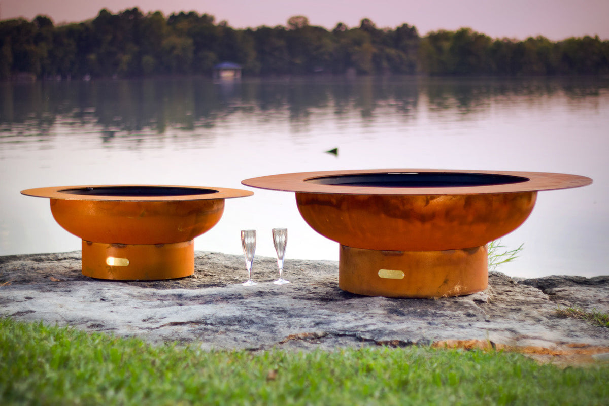 Magnum with Lid by Fire Pit Art