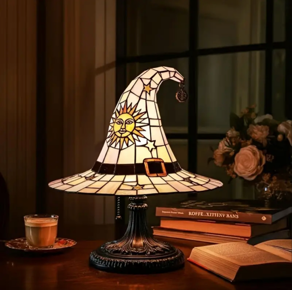 MystiHat – Lamp with Enchanted Glow