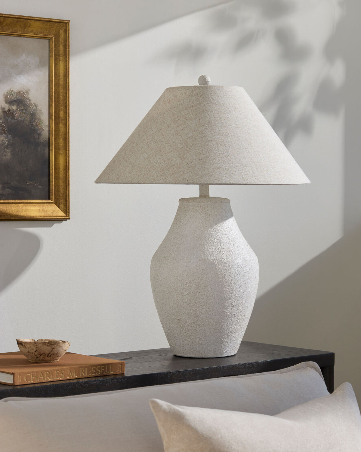 Amaryllis 28" Ceramic Table Lamp, Hand Painted White (ARS-003)