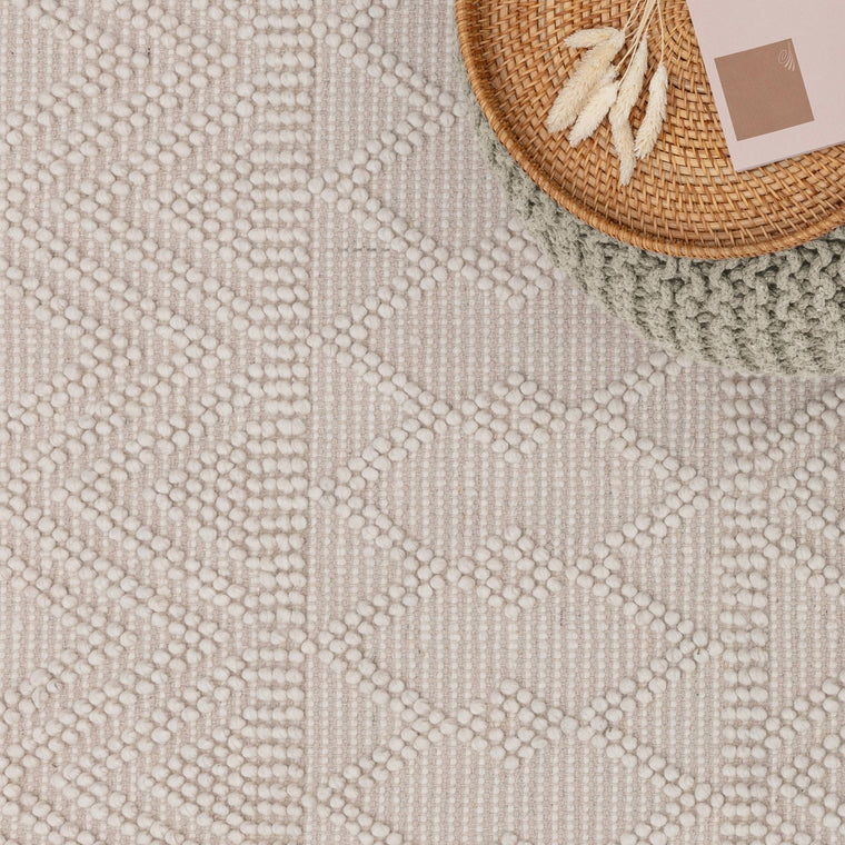 Flatweave, no pile — Tribal Wool Living Room Rug — Flatweave, Hand Woven, Boho, Asra