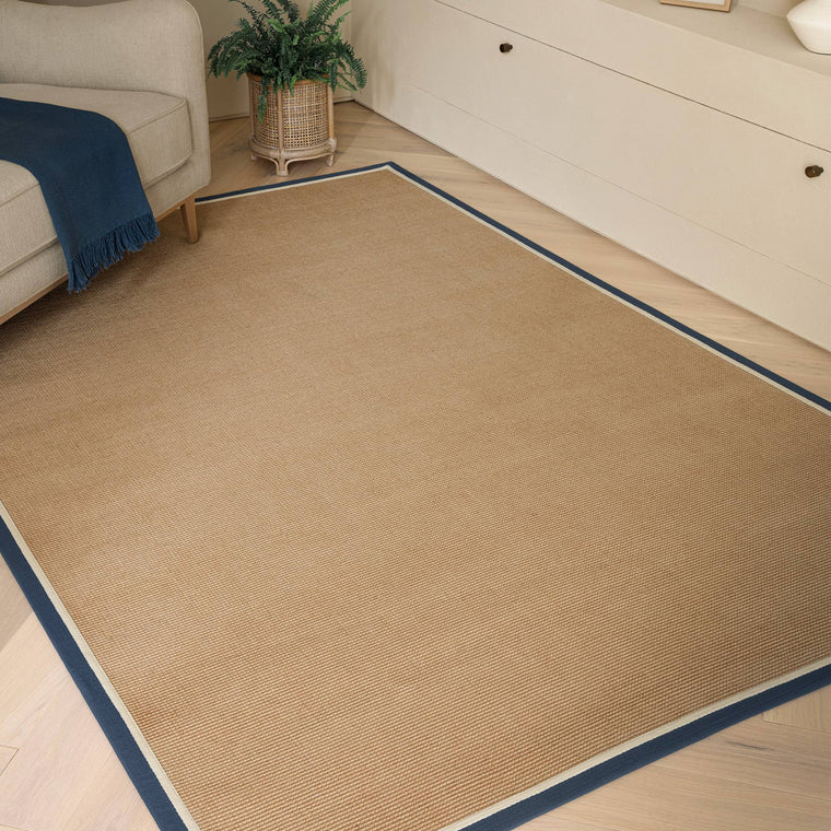 An uneven bouclé weave — Jute Living Room Rug — Flatweave, Bordo