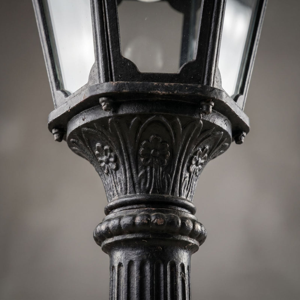 Cast Iron Garden Lamp Post - Detail