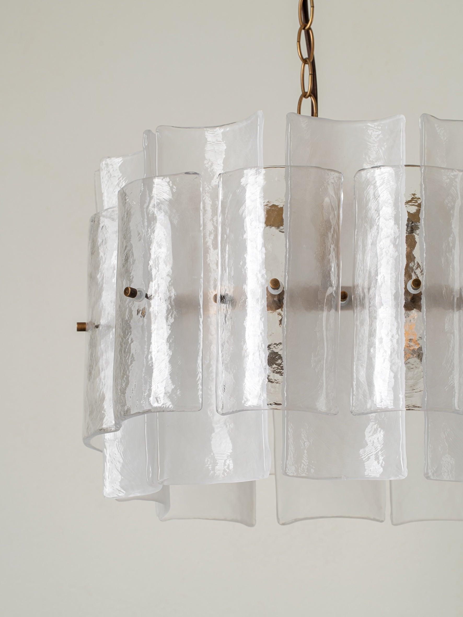 Pazo - 5-Arm Layered Chandelier with Textured Glass