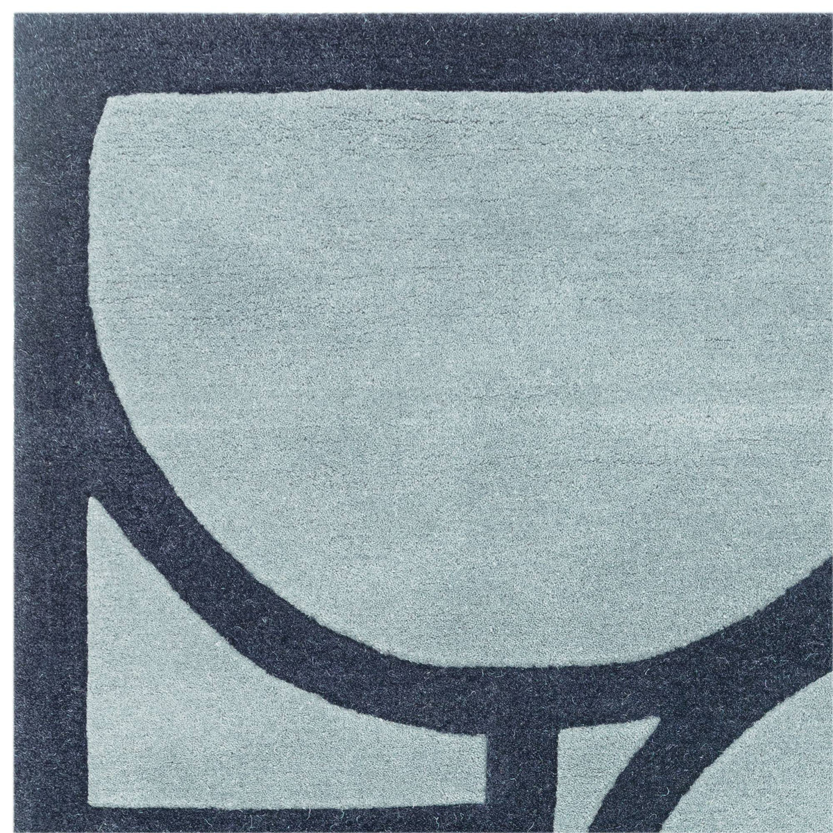 Metro Rug styled in a living room