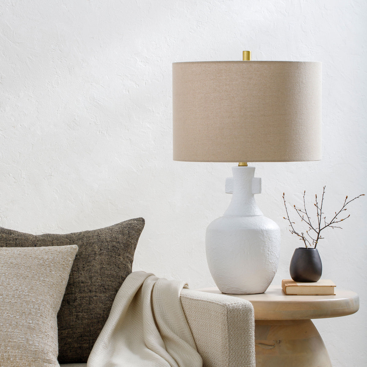 Mauna 28" Ceramic Table Lamp, Colored White