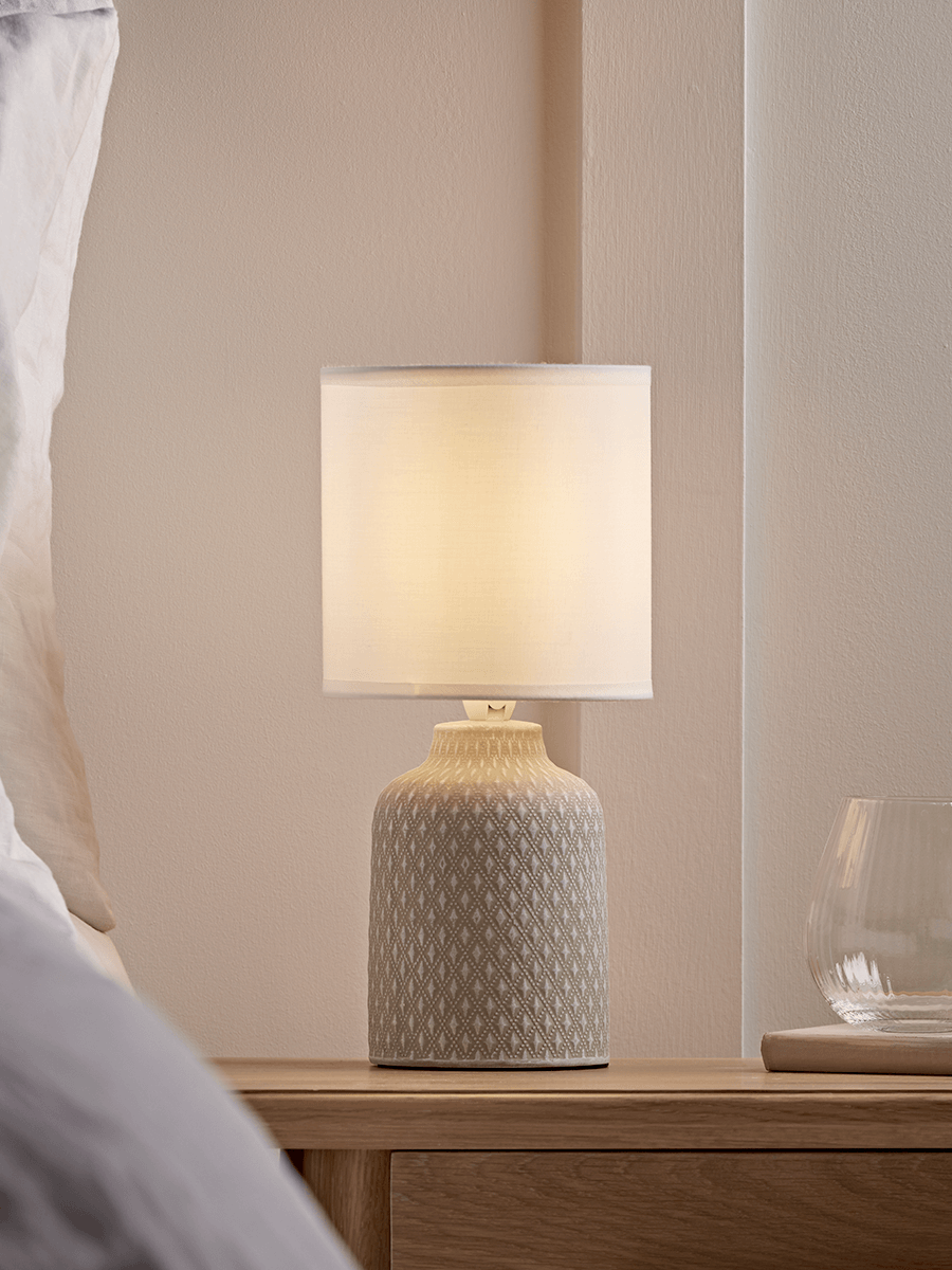 Textured Diamond-Shaped Night Lamp