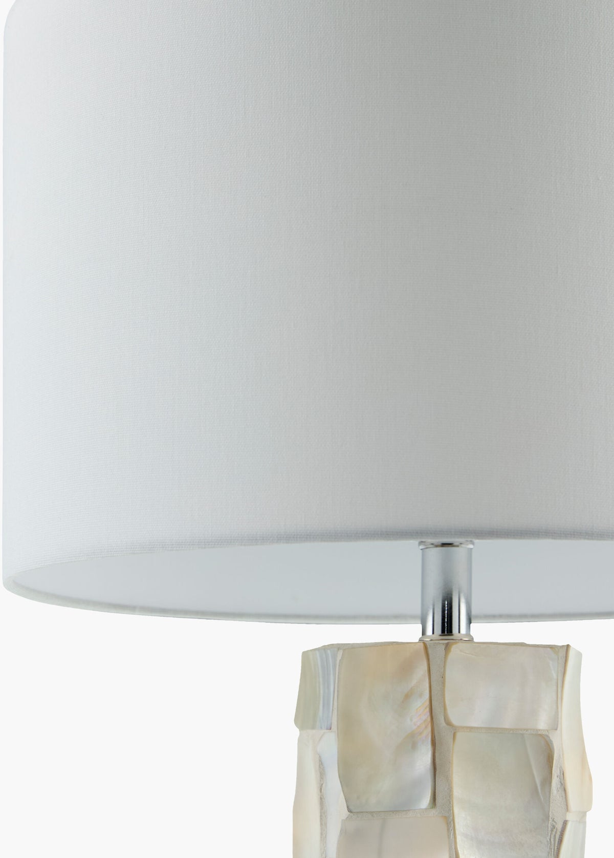 Walvis 31" Shell Table Lamp, Inlaid Cream, Translucent Clear