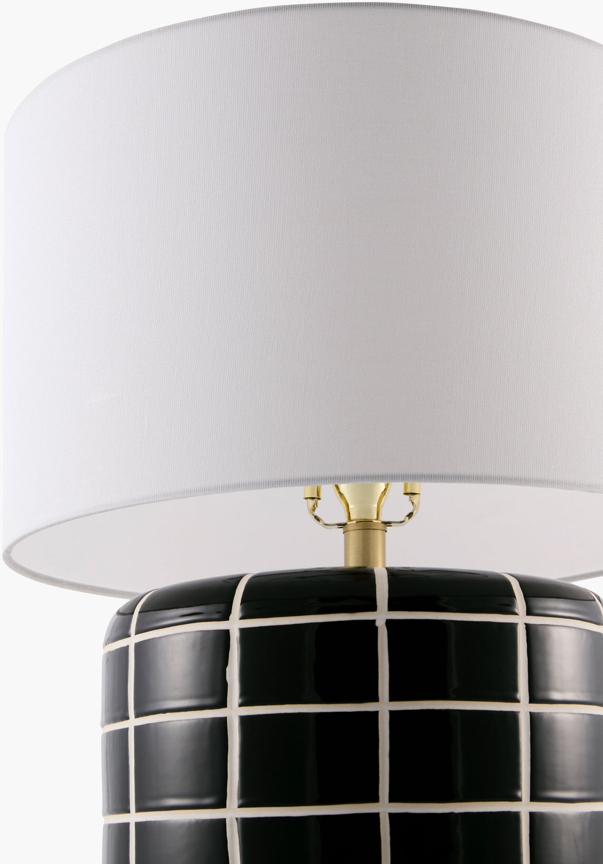 Yake 20" Table Lamp